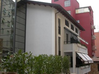 the strand hotel