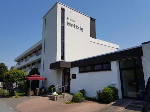 Pension Haus Heitzig,North Rhine-Westphalia>>Lippstadt,3 star