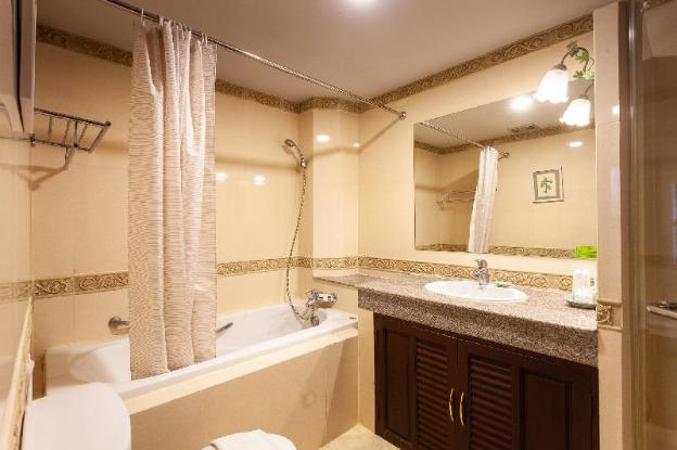 the airport greenery hotel