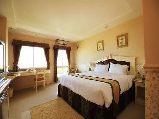 the airport greenery hotel