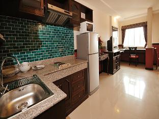 the airport greenery hotel