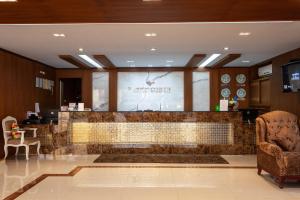 the airport greenery hotel