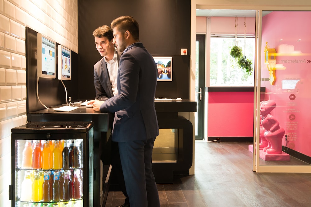 qbic hotel amsterdam wtc