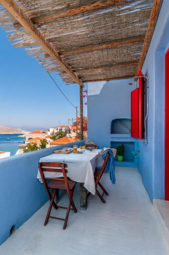 Atlantis Houses,Halki>>Chalki,3 star