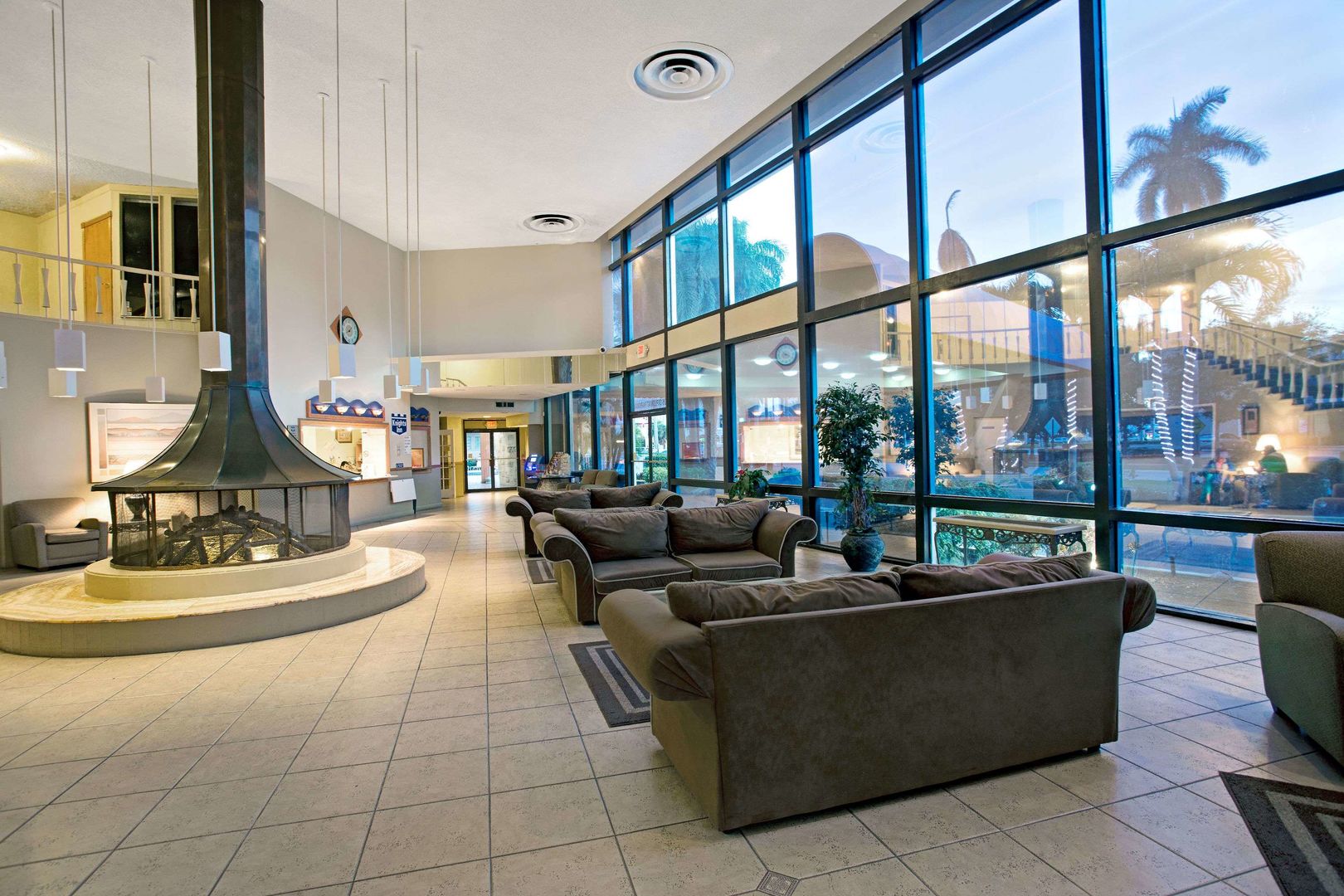 knights inn hallandale