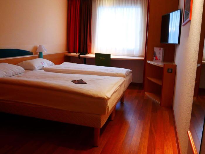 bandb hotel hamburg airport