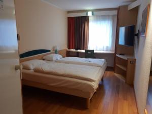 B&B Hotel Hamburg-Airport,Hamburg Airport>>Hamburg,3 star