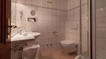 hotel restaurant vinothek lamm