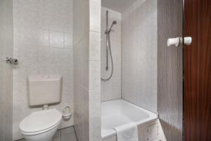 Munique Hotel Elisenhof,Moenchengladbach>>Dusseldorf,4 star