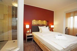 Munique Hotel Elisenhof,Moenchengladbach>>Dusseldorf,4 star