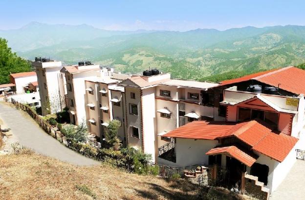 woodsvilla resort