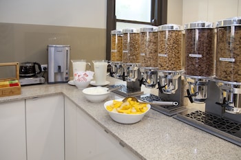 cremorne point manor