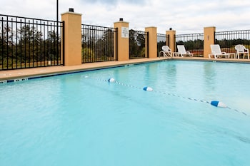 holiday inn express andalusia by ihg