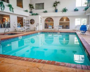 Quality Inn & Suites,Roswell>>New Mexico,2.5 star