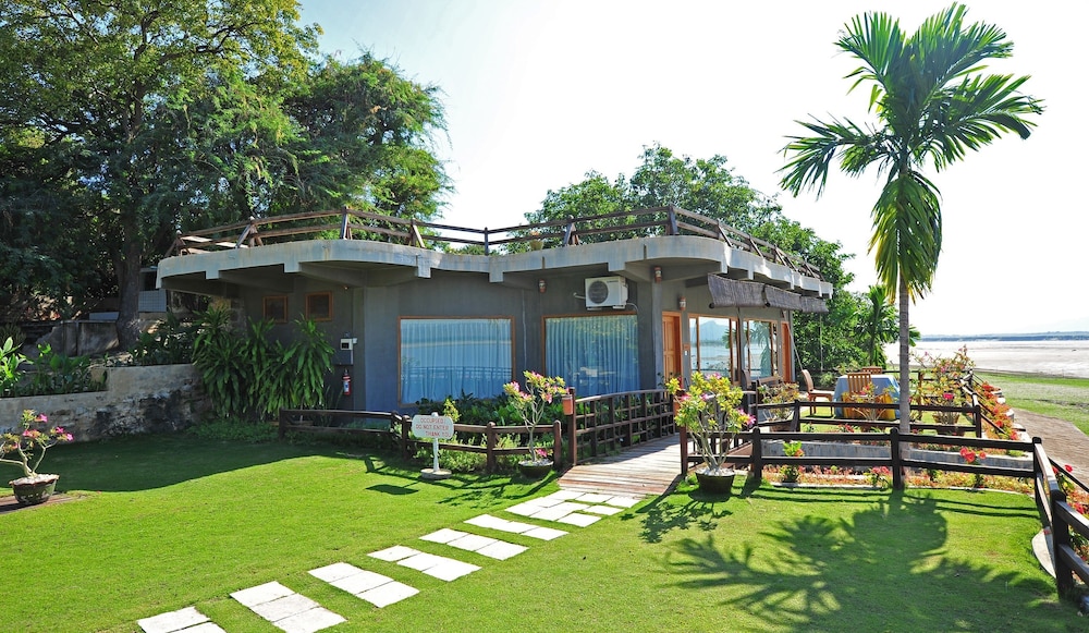 bagan thande hotel old bagan