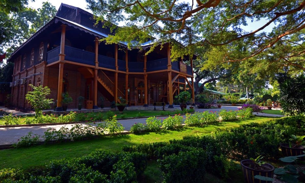 bagan thande hotel old bagan