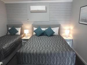 solomon inn wollongong