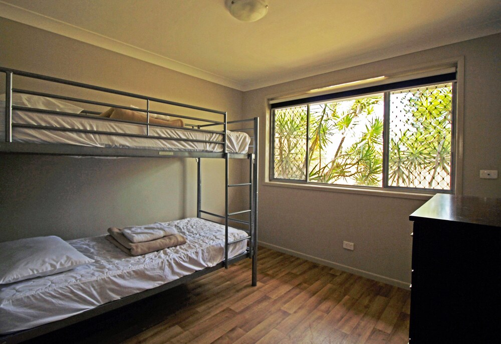 nobby beach holiday village