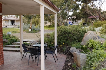 Cape Jervis Holiday Units,Cape Jervis>>Adelaide,3.5 star