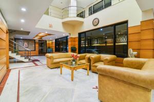 Grand Plaza,Gopalapuram,3 star