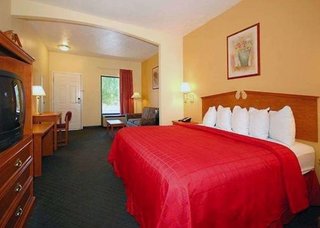 Quality Inn & Suites,In The City Center,3 star