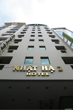 nhat ha 2 hotel