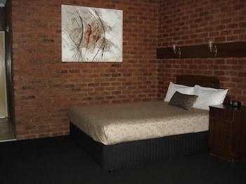 albury townhouse motel