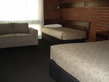 albury townhouse motel