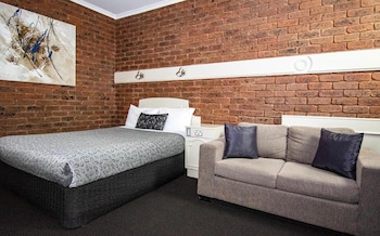 albury townhouse motel