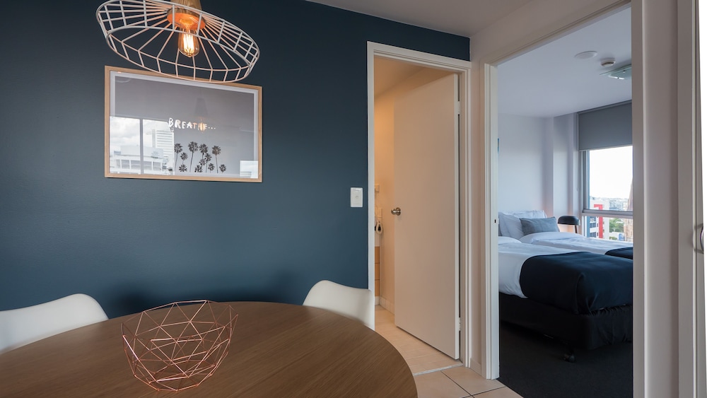 the ridge apartment hotel