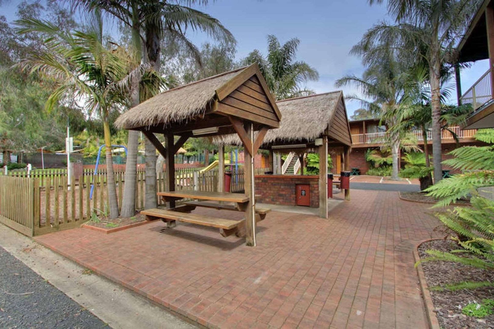 kaloha holiday resort