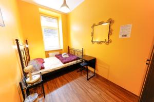 do step inn home hotel and hostel