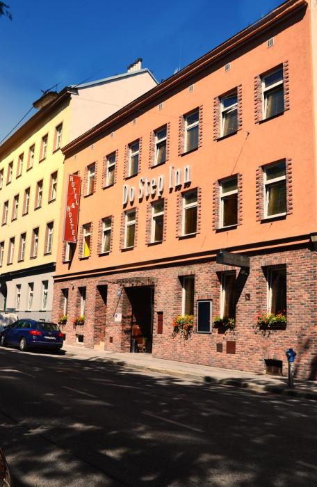 do step inn home hotel and hostel