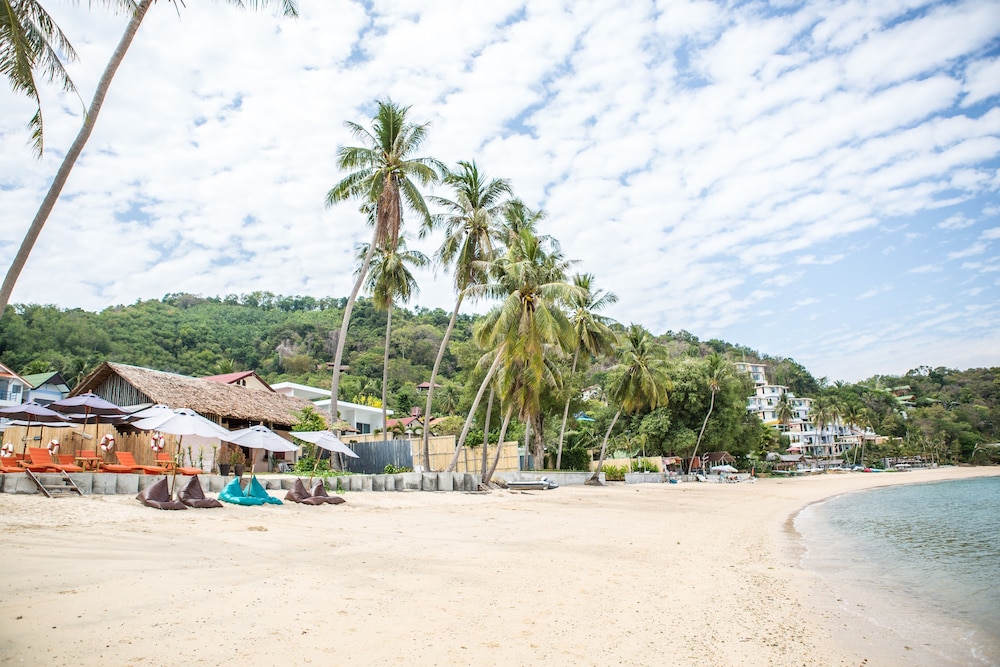 bandara beach resort phuket