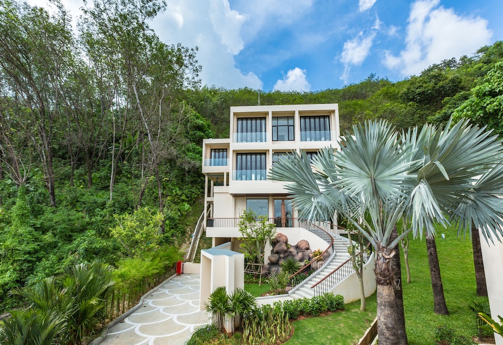 bandara beach resort phuket