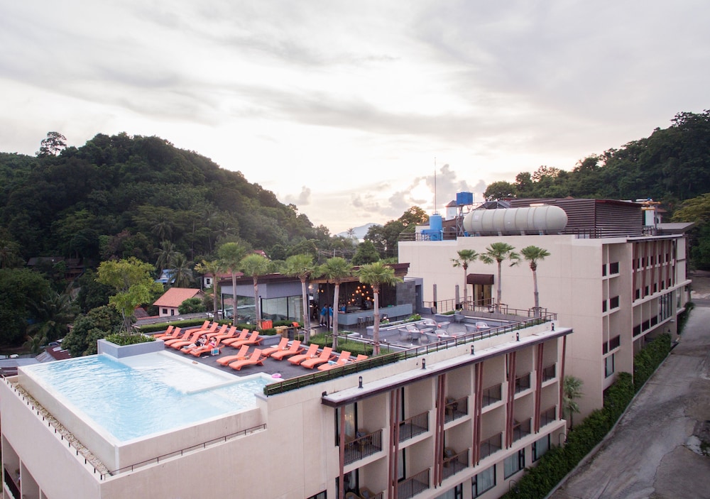 bandara beach resort phuket