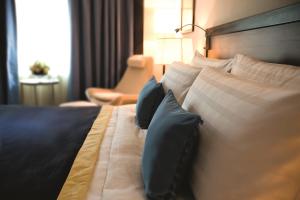 Avani Deira Dubai Hotel,Near Hamarain Centre,5 star