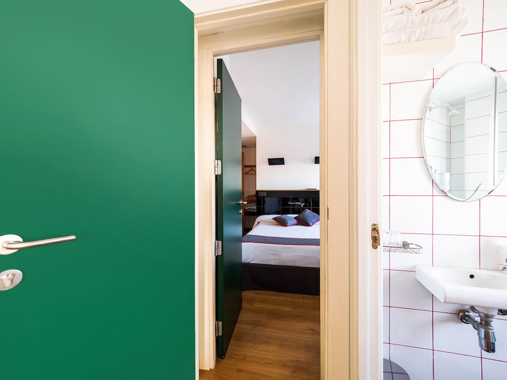 hostal athenas
