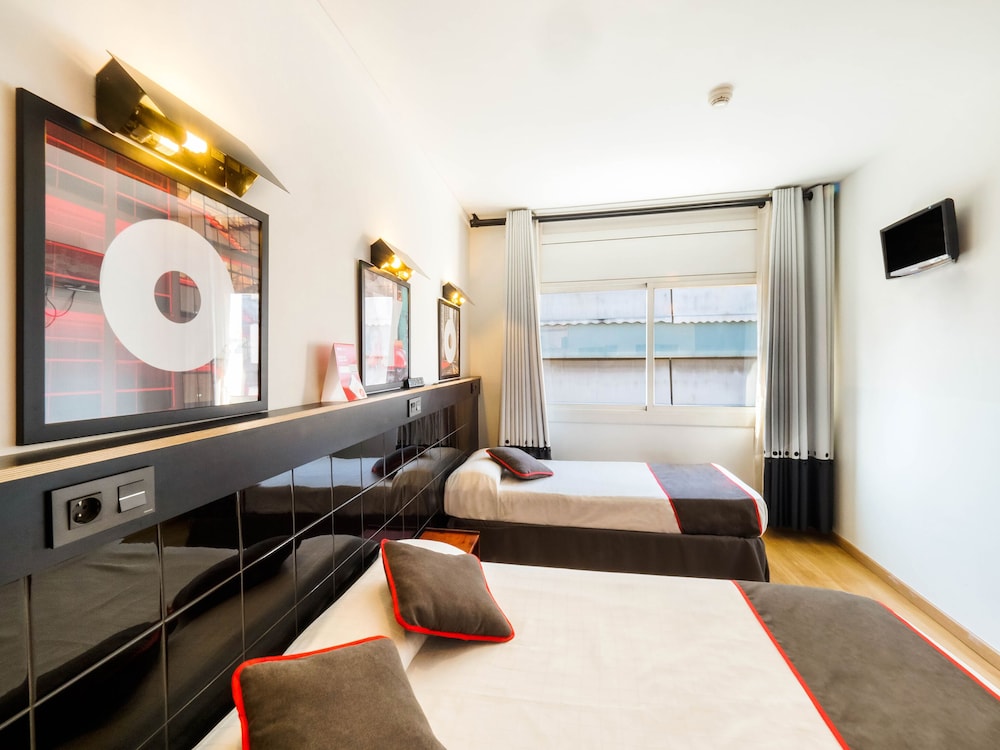 hostal athenas