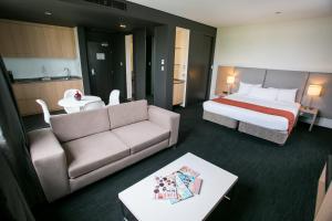 alpha hotel eastern creek