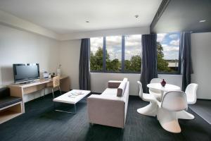 alpha hotel eastern creek