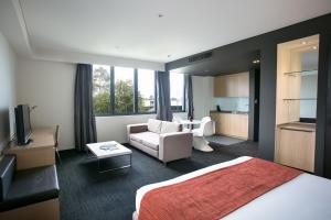 alpha hotel eastern creek