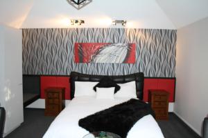 birchwood manor motel