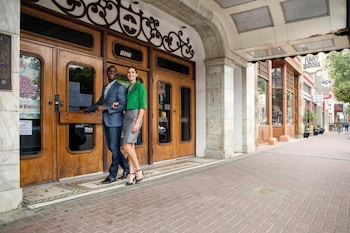 varscona hotel on whyte