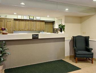 super 8 by wyndham st charles