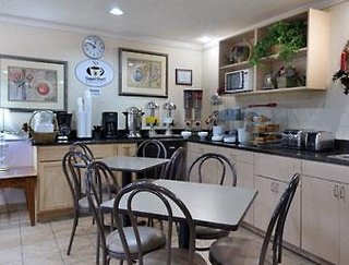 Super 8 By Wyndham St. Charles,Cook County>>Chicago,2 star