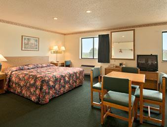 super 8 by wyndham st charles