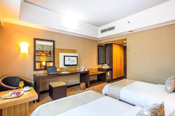hotel orchardz jayakarta