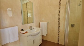 Avondel Motor Inn, Benalla,High Country>>Benalla,4 star
