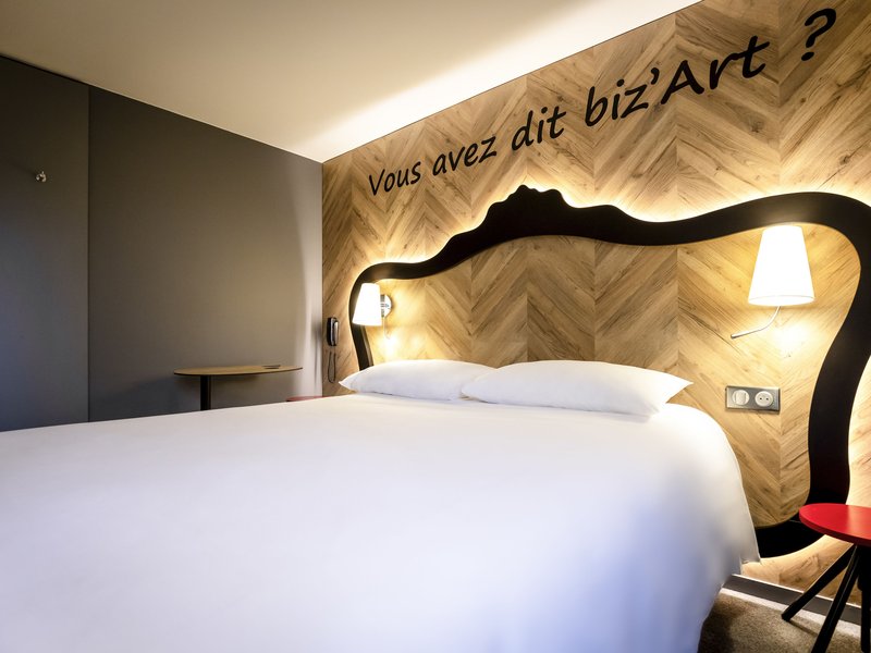 ibis styles douai gare gayant expo